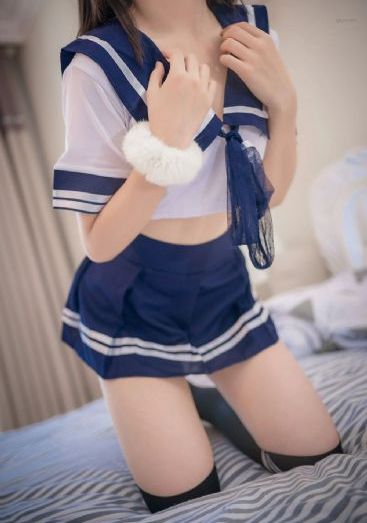 老汉胯下的女学生_完整版BD高清中字