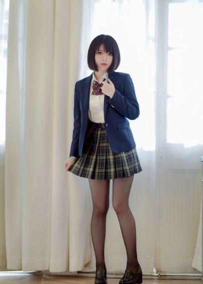 韩国电影漂亮的女老师_HD神马影院手机在线