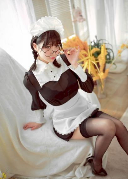 女大学生沙龙_1080高清电影在线